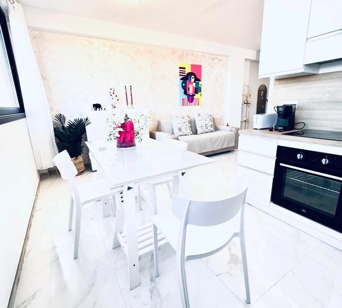 Luxury apartment sea view Olbia center
