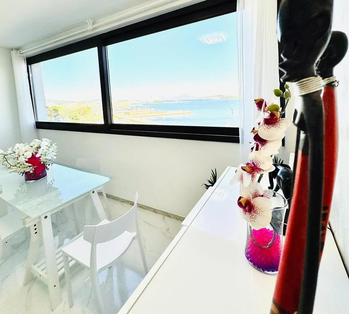 Luxury apartment sea view Olbia center