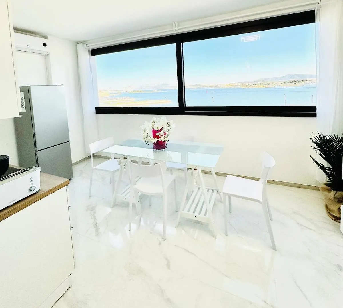Luxury apartment sea view Olbia center